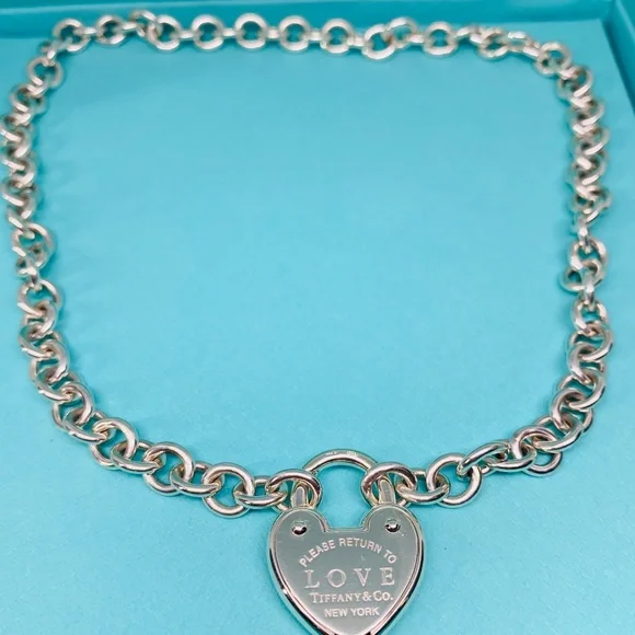 NWT Return to Tiffany love lock on oval link necklace silver 16” 50 grams - Picture 1 of 7